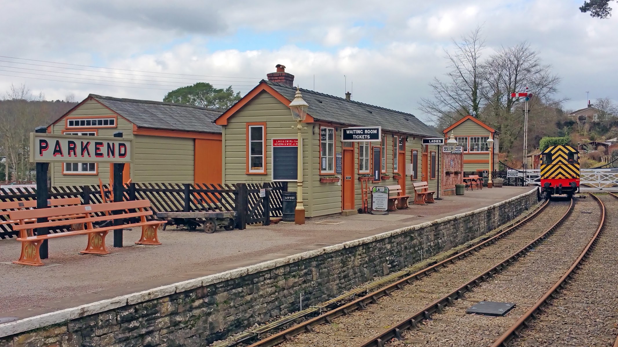 Dean Forest Railway - (Parkend Station)