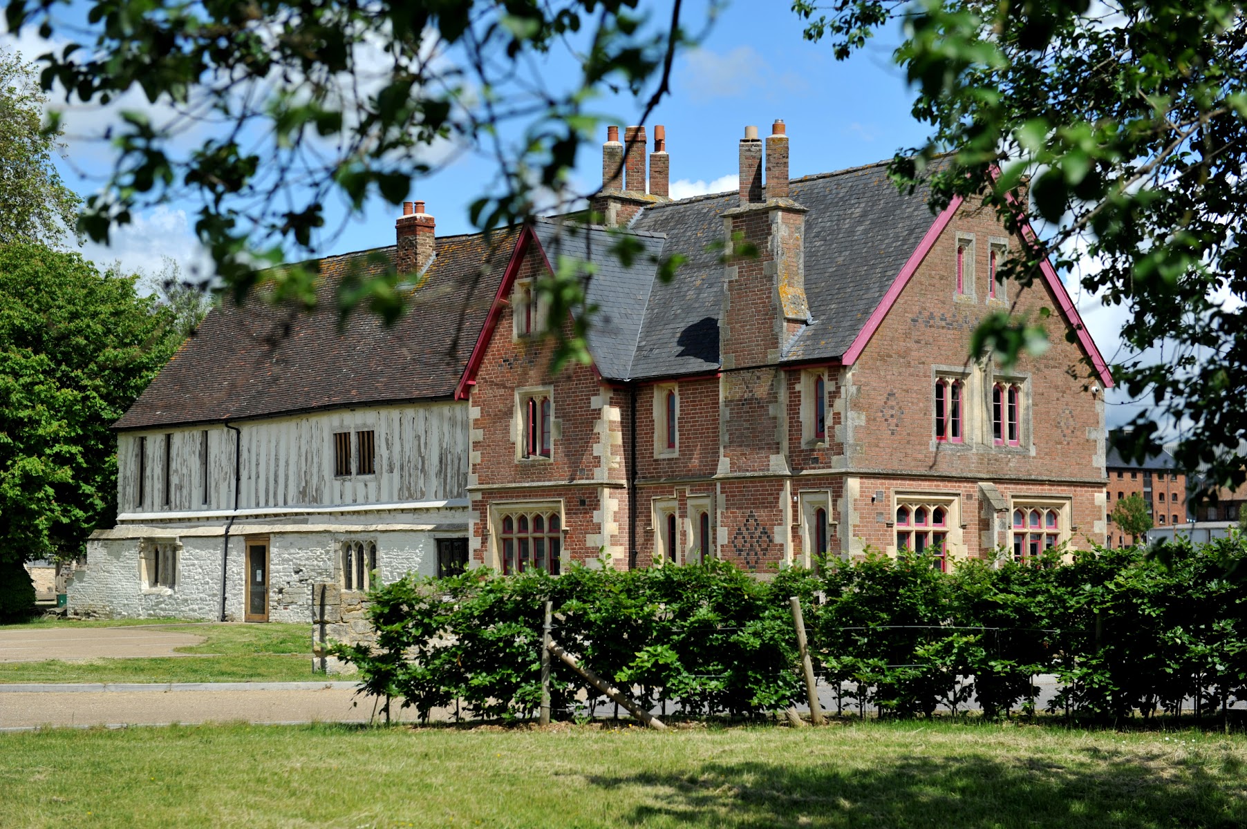 Llanthony Secunda Priory