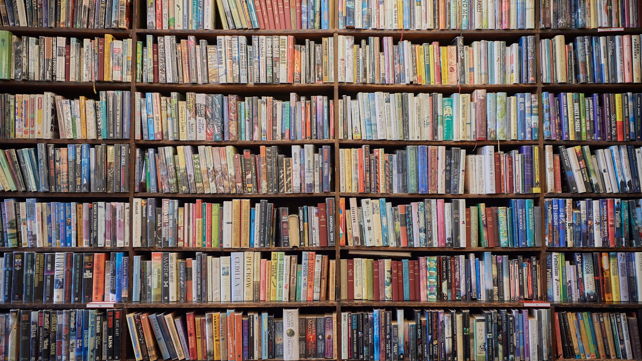 Bromley House Library