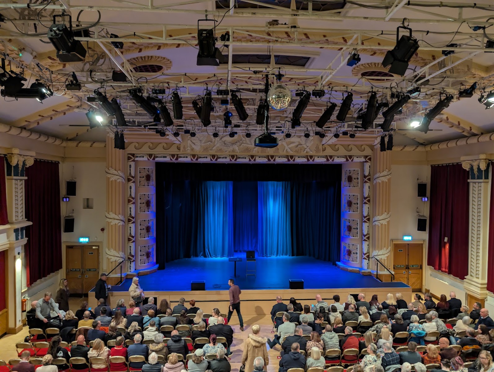 Winding Wheel Theatre