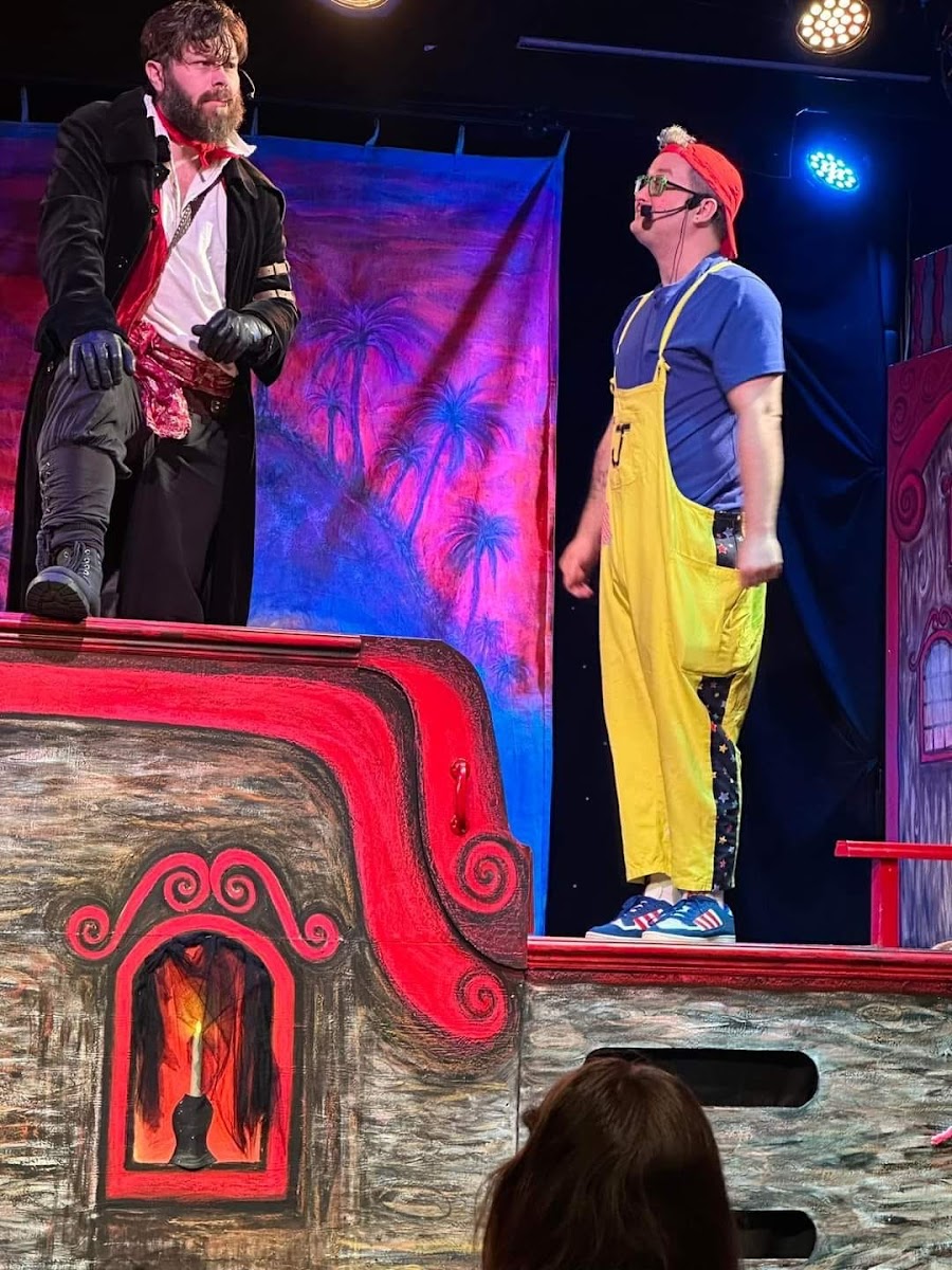 Joshua Pickering Magic - Magician and Children’s Entertainer