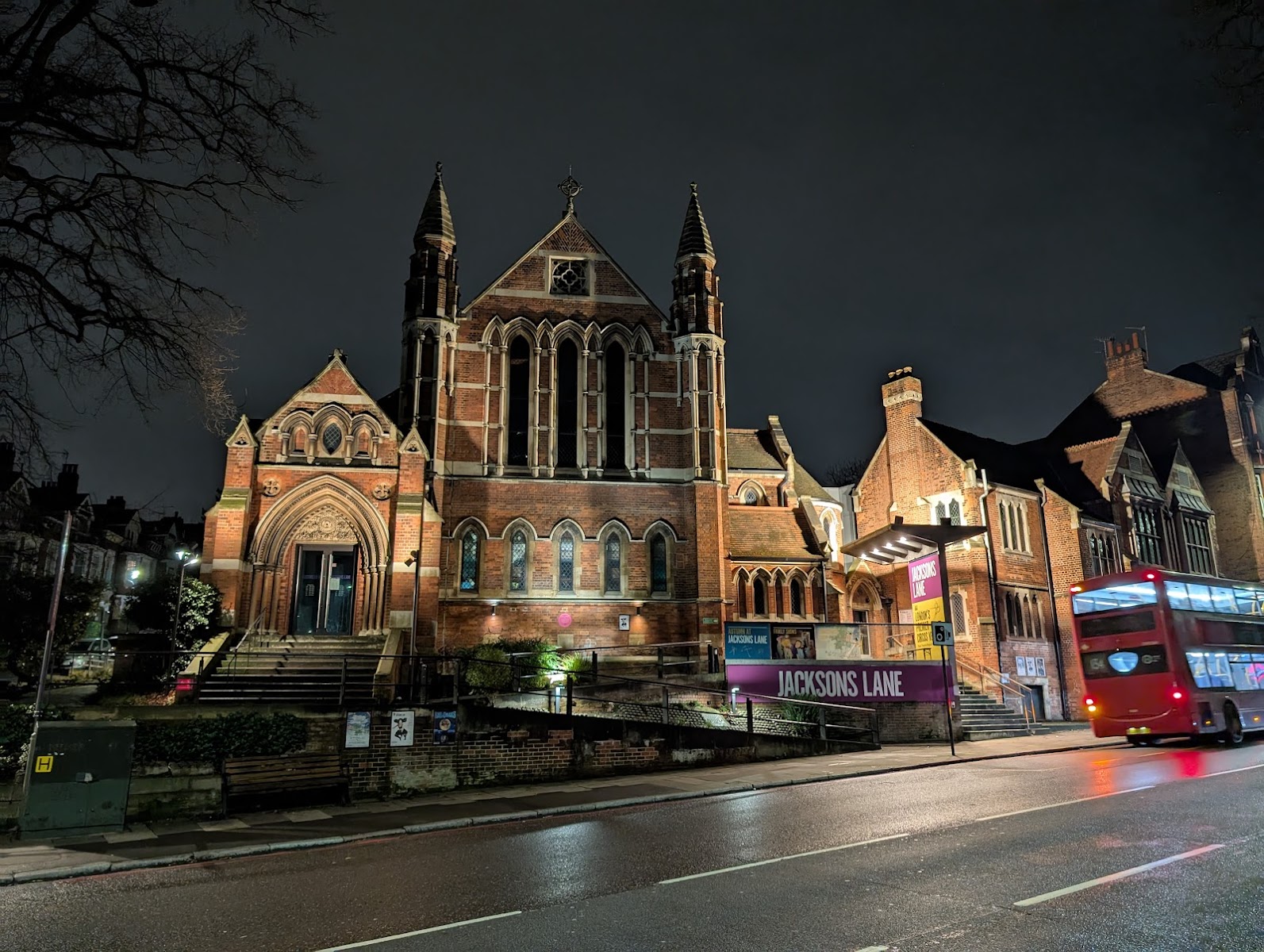 Jacksons Lane