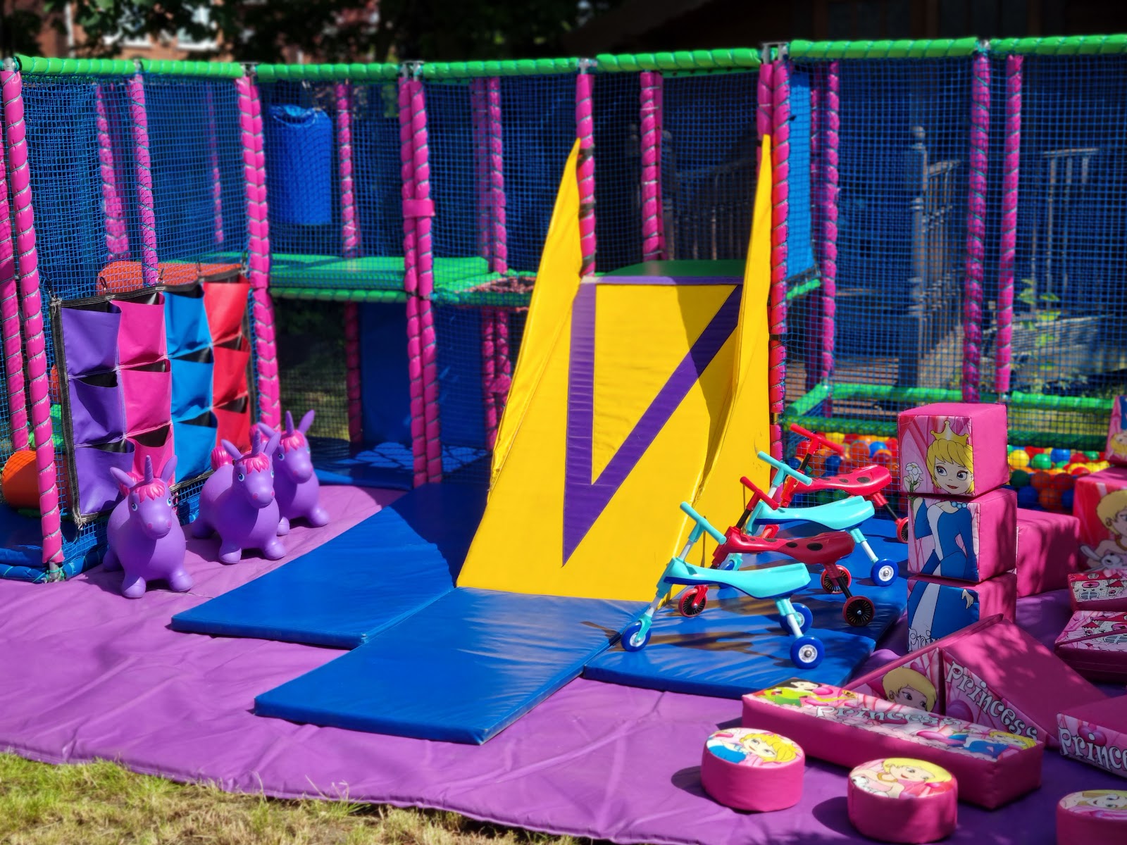Aladdins Cave Entertainments