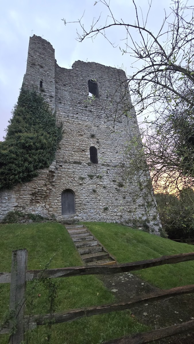 English Heritage - St Leonard's Tower