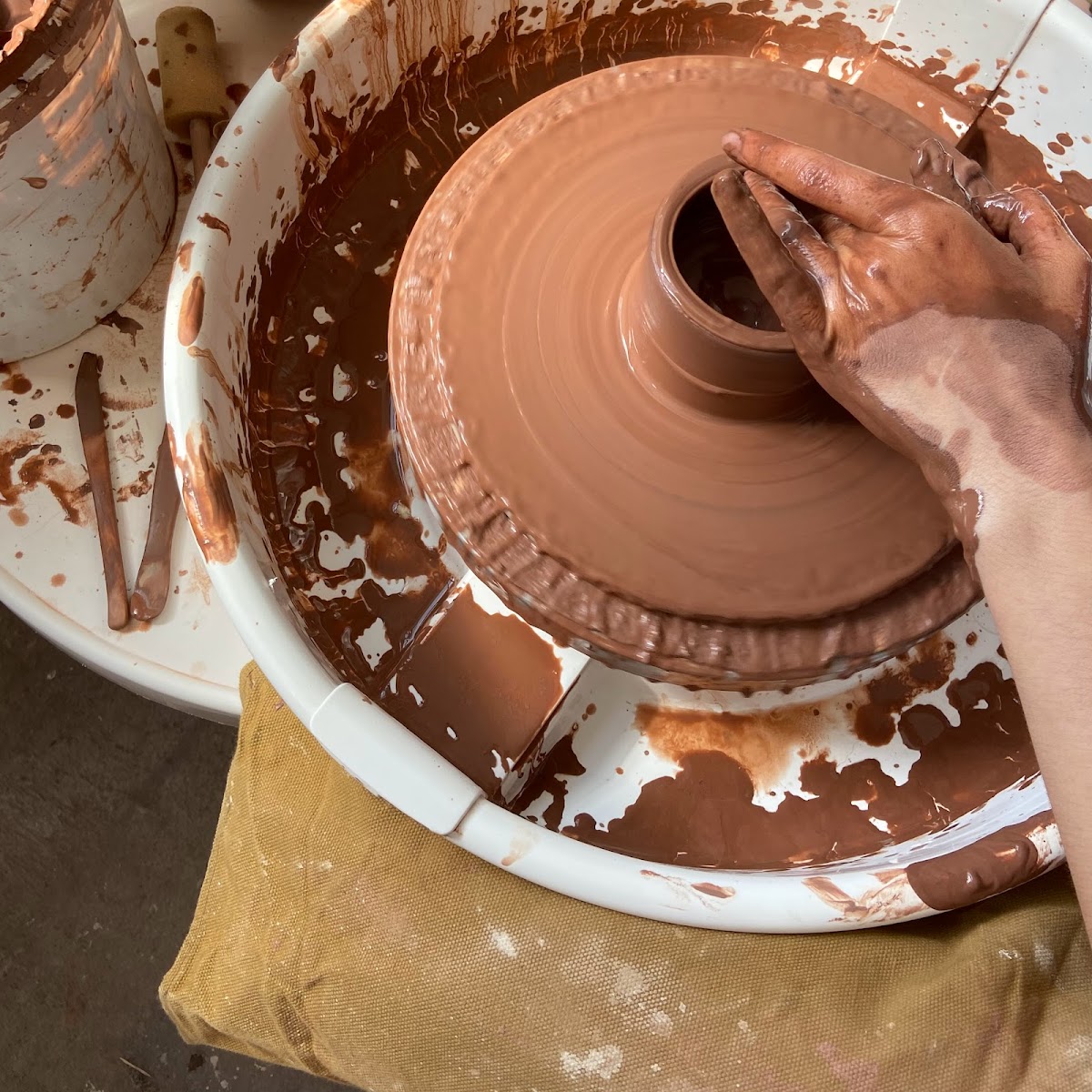 Earthrise Pottery Studio