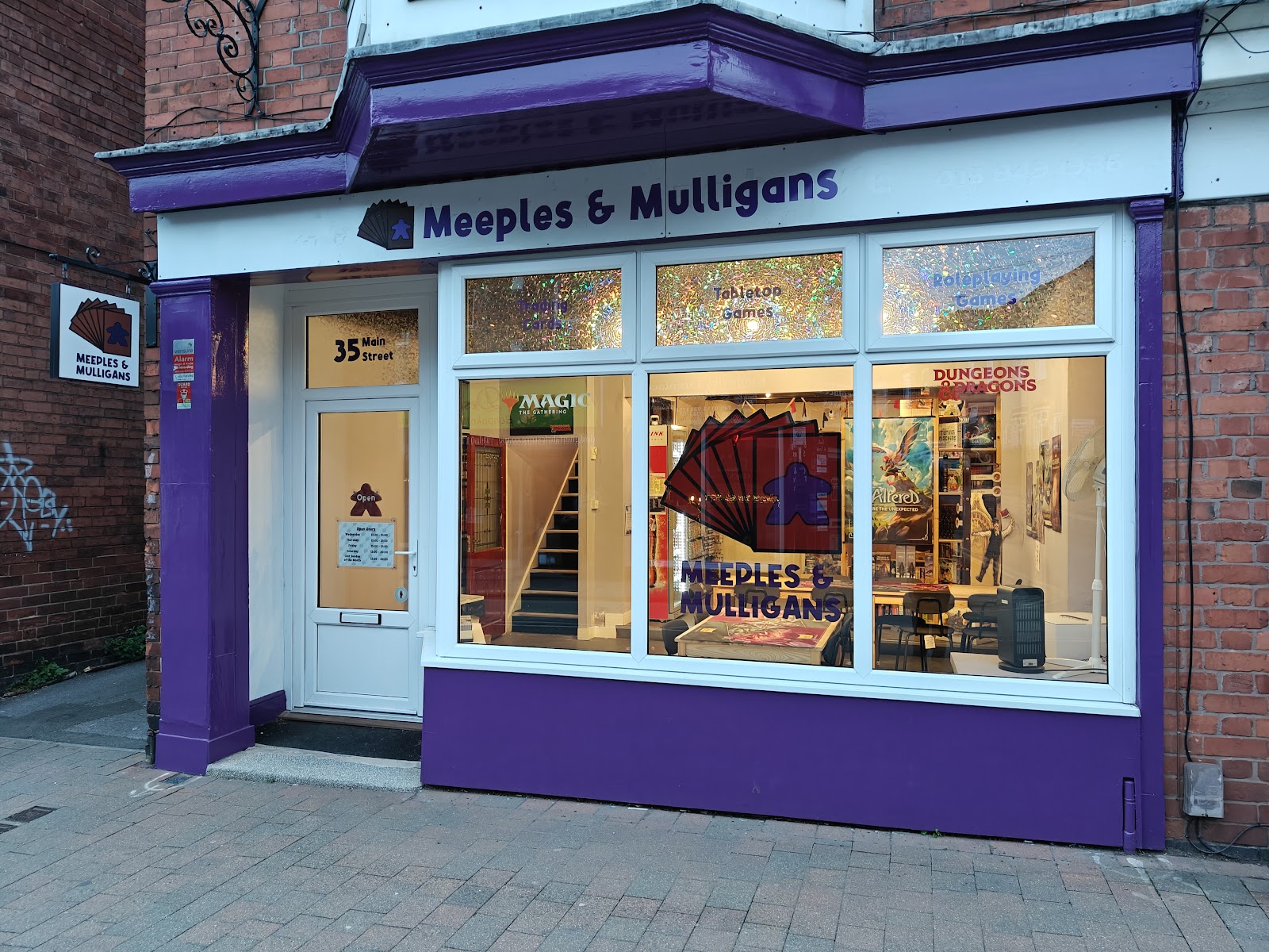 Meeples & Mulligans