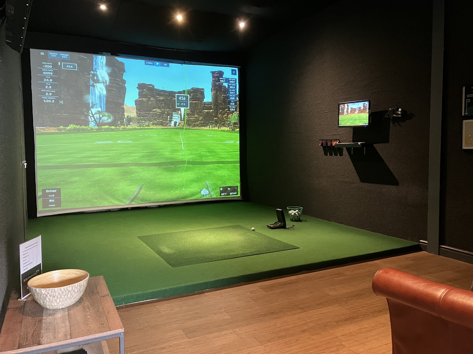 Swindon Indoor Golf Centre
