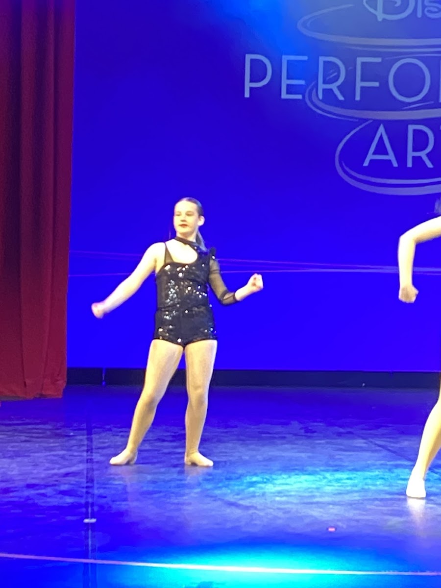 Happy Feet Dance