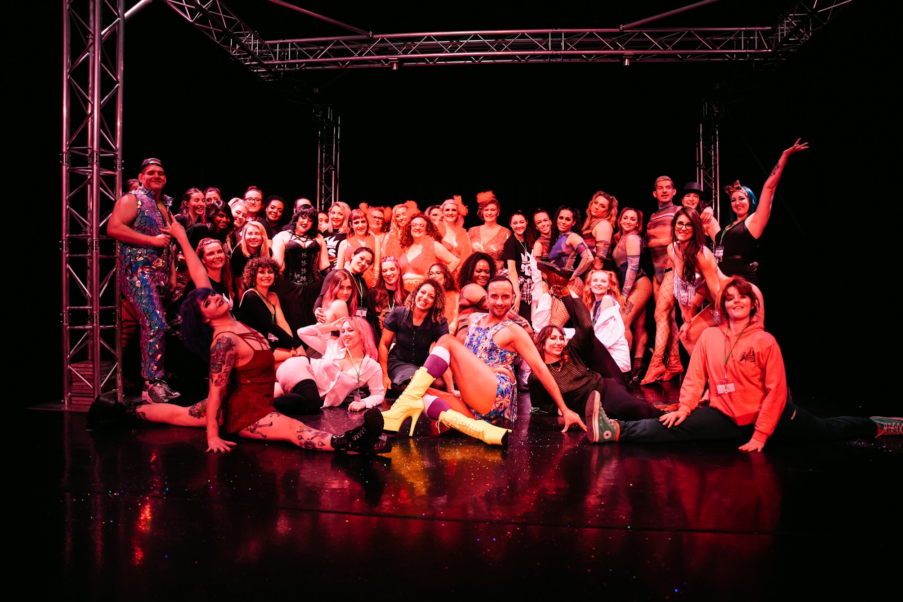 Pole Aerial Dance GFFDamian Studio
