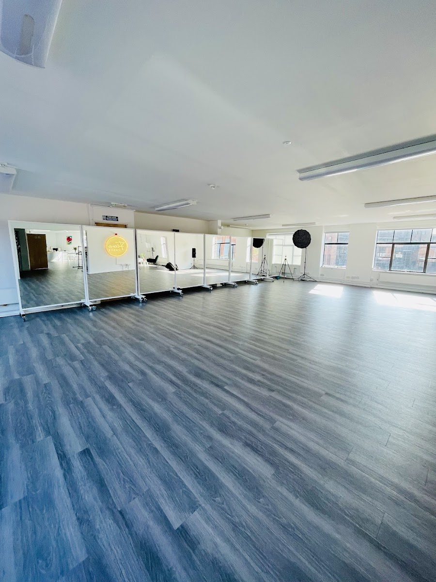 Fiera Dance Studio - Dance & Fitness Classes, Performances, Events 🎶