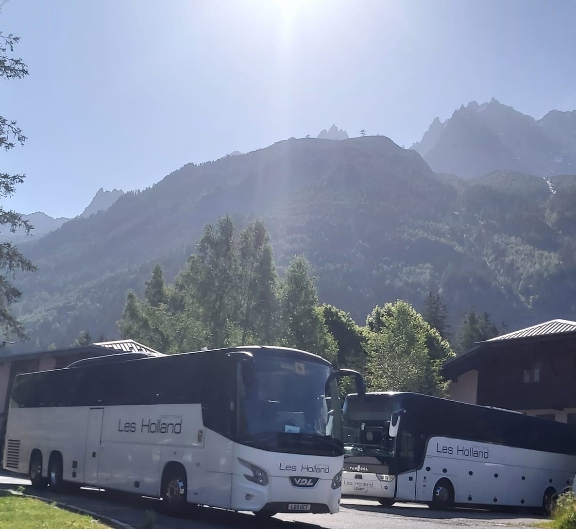 Les Holland Coach Travel