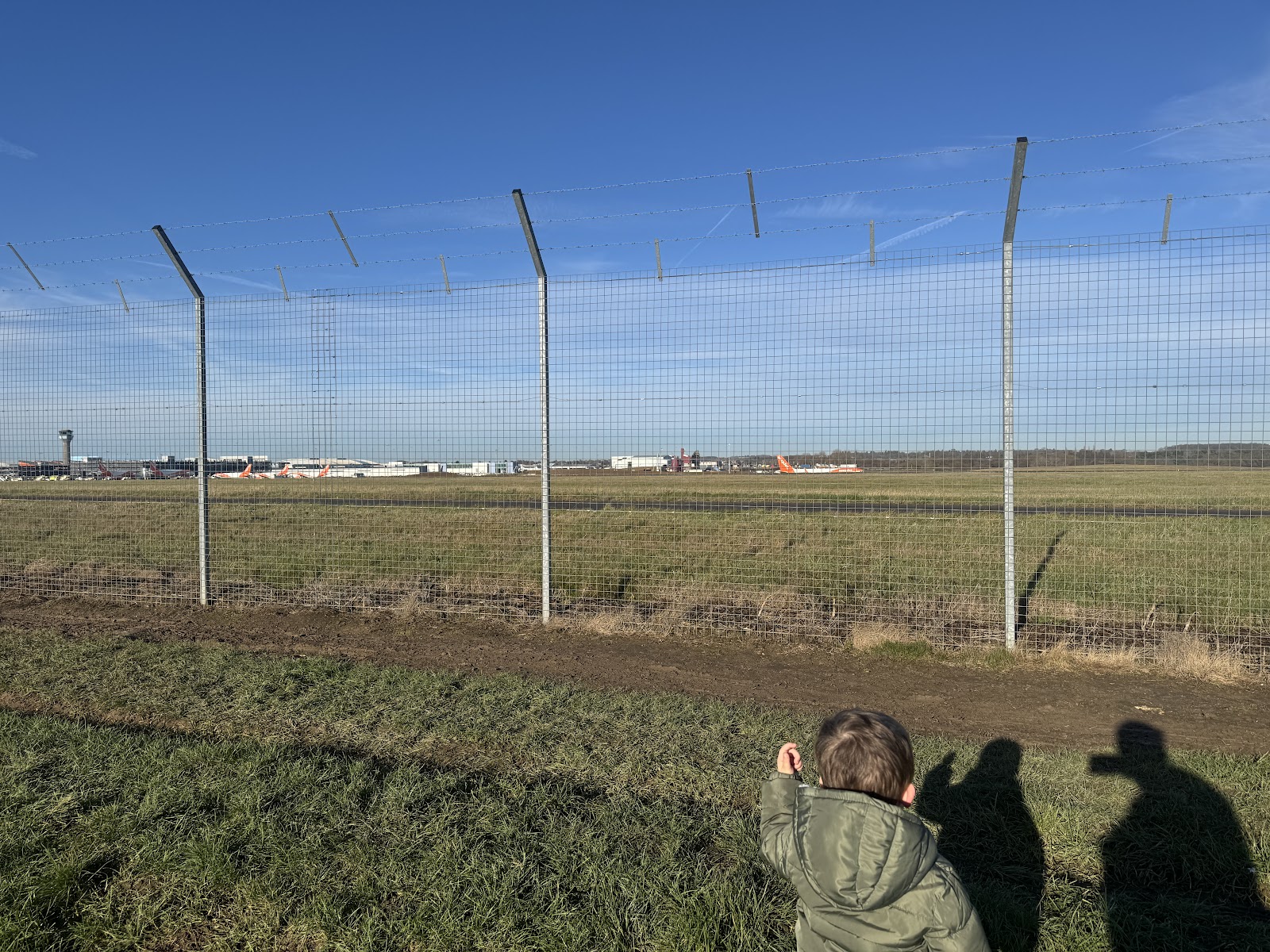 LLA Runway Observation