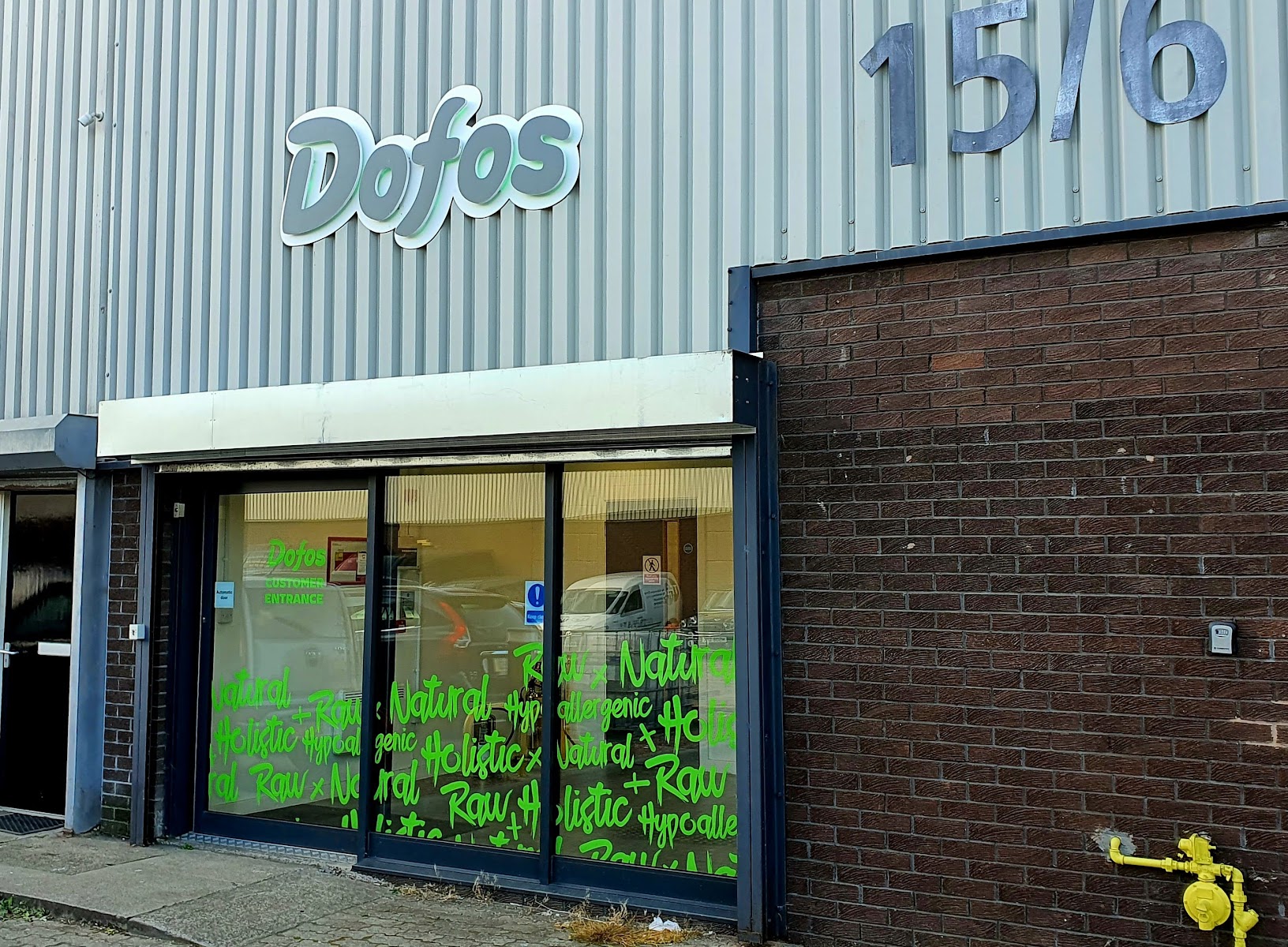 Dofos Pet Centre & Dog Grooming