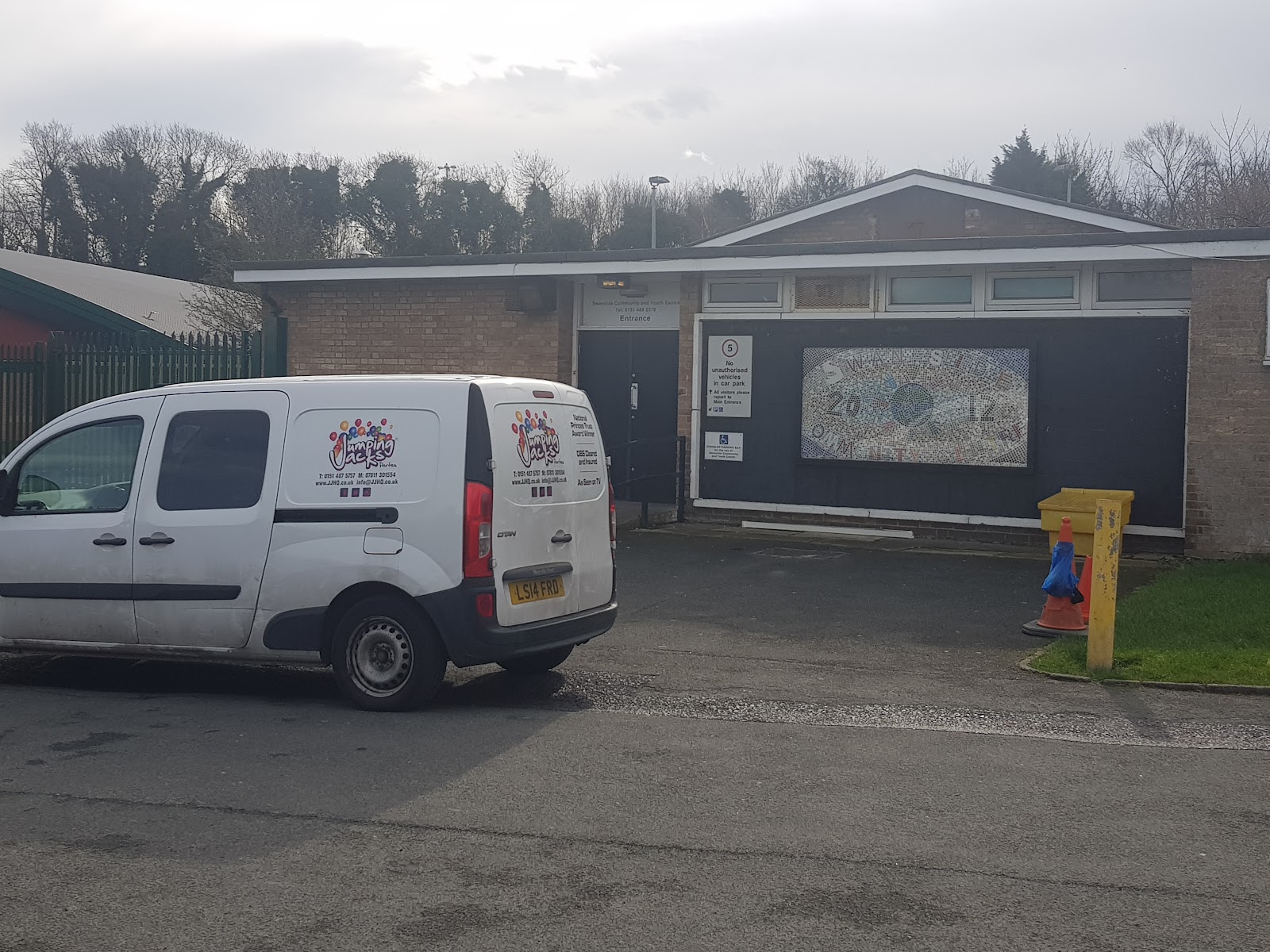 Swanside Community Centre