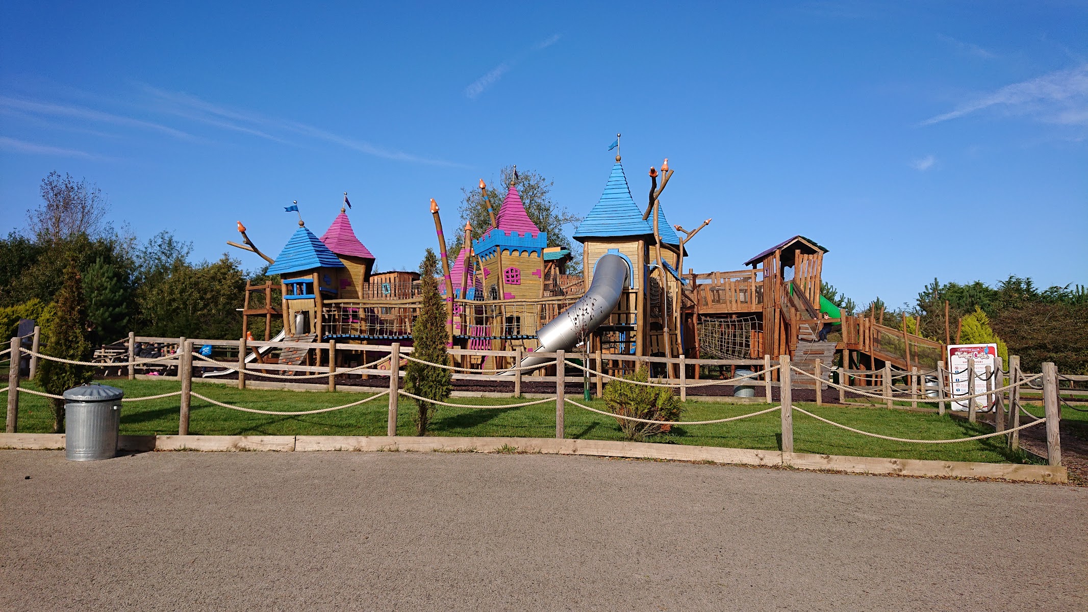 Twinlakes Outdoor Waterpark