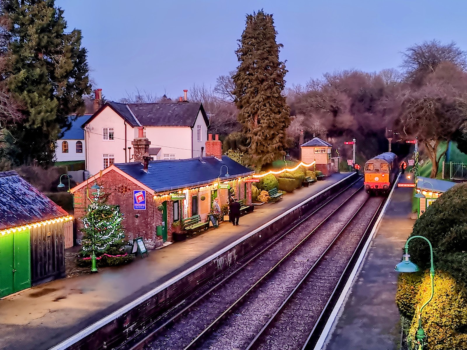Watercress Line - (Medstead & Four Marks,Station)