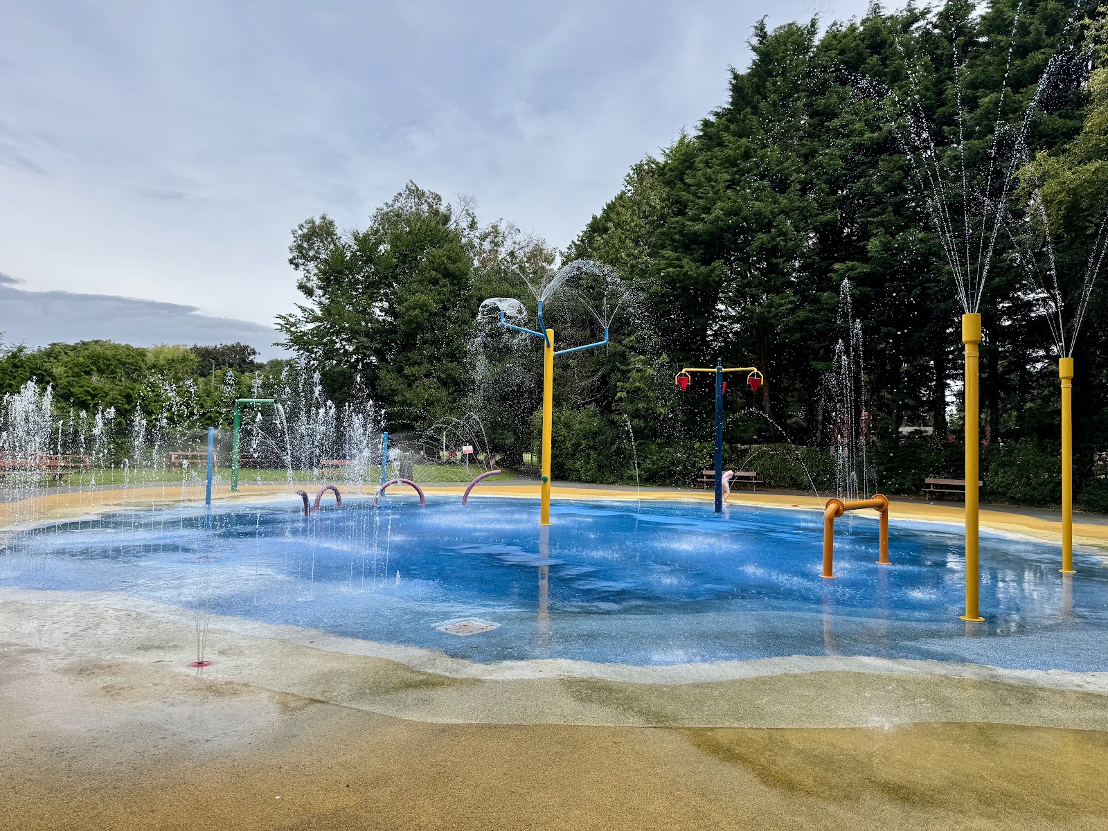 Splash Park Happy Mount