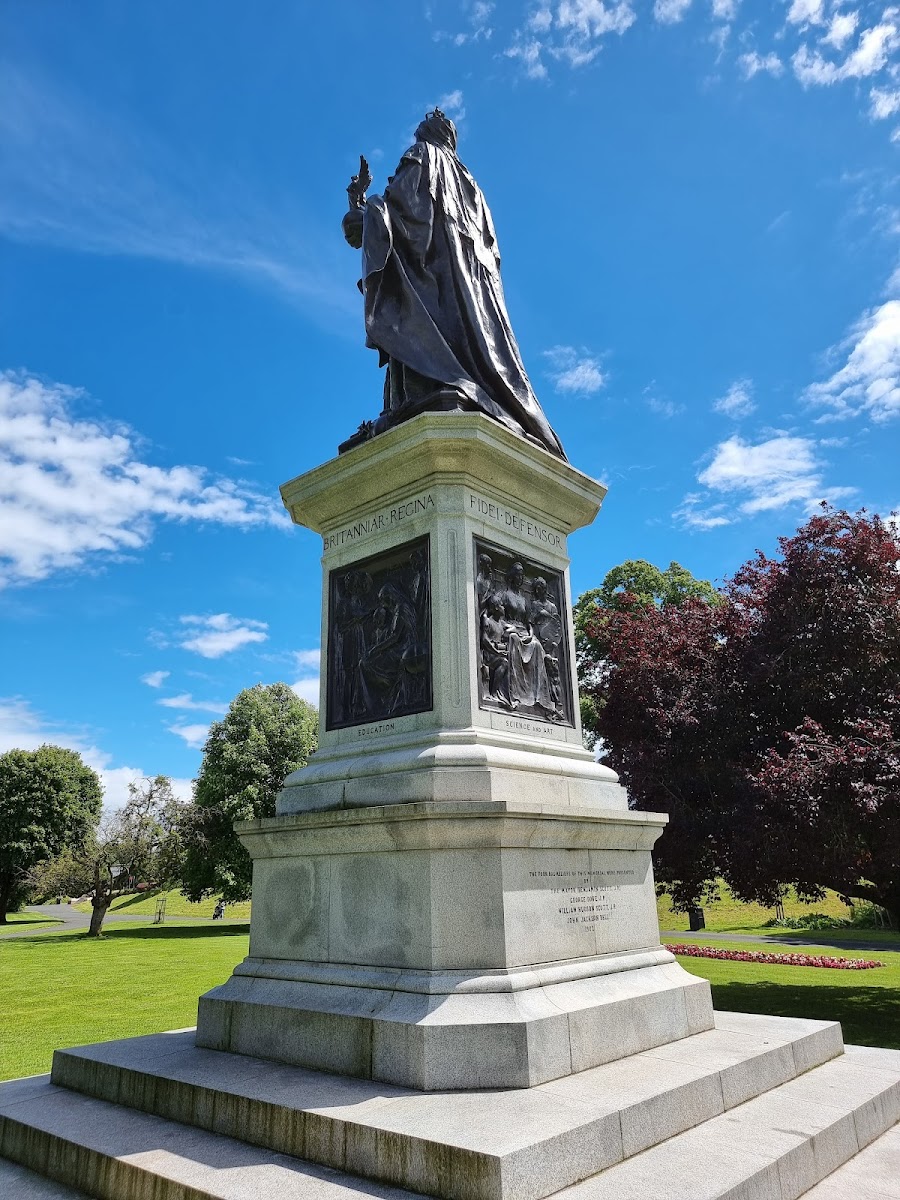 Queen Victoria Monument