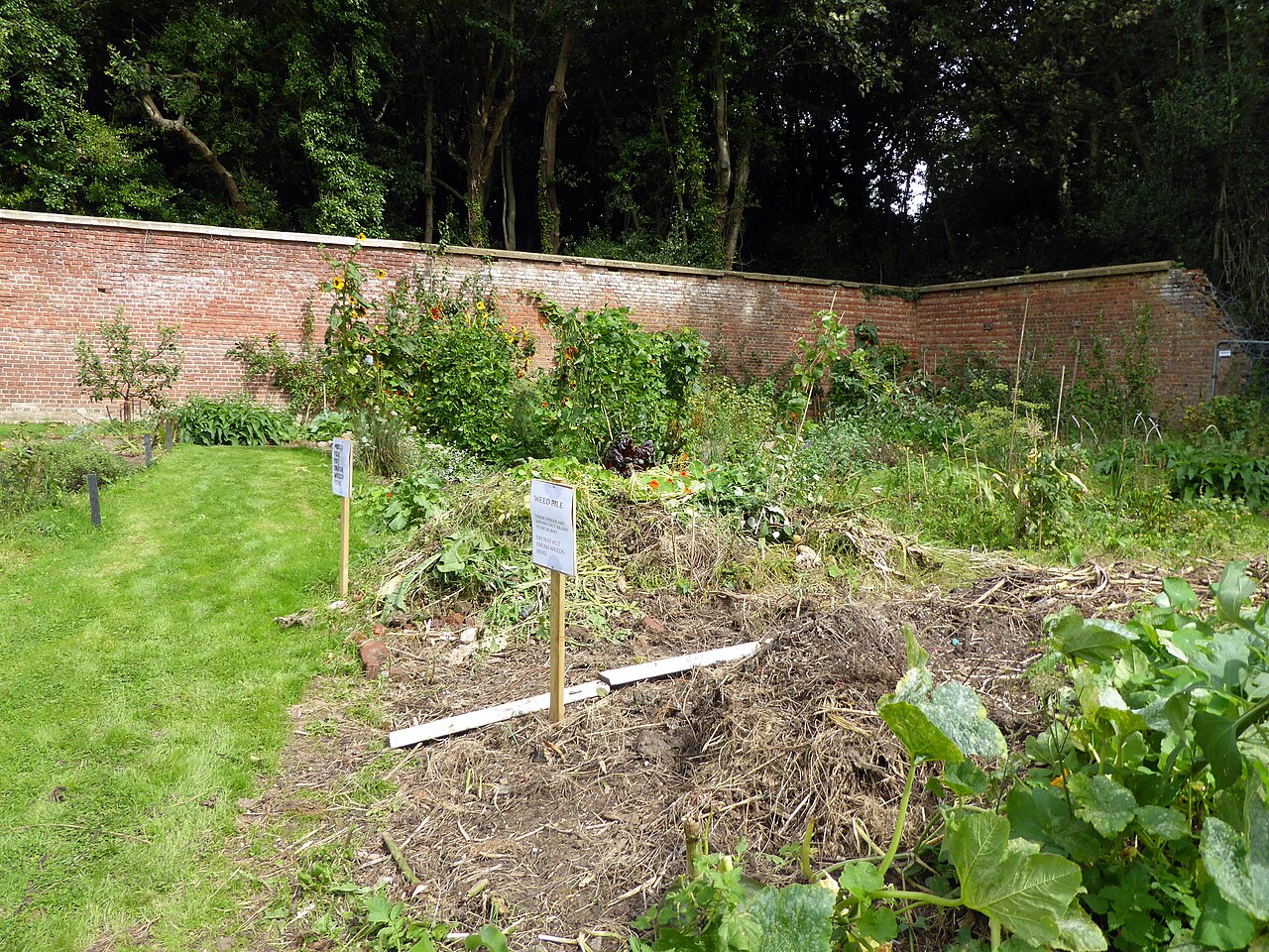 Bohemia Walled Garden