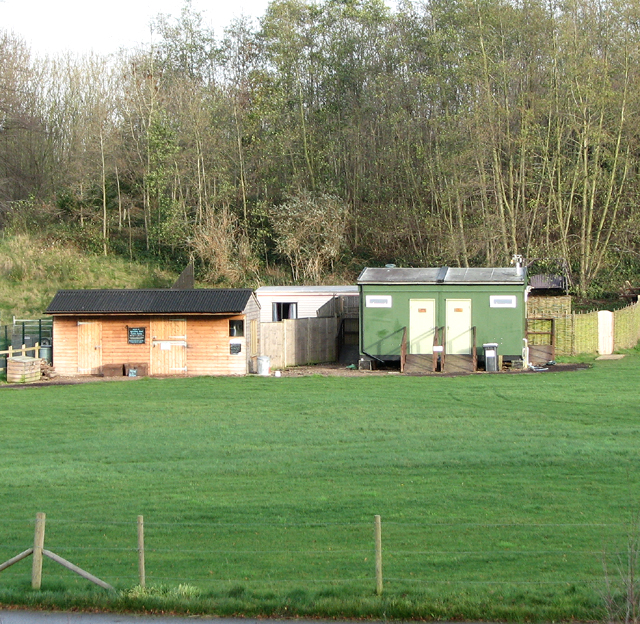 Whitlingham Broad Campsite - camping and glamping