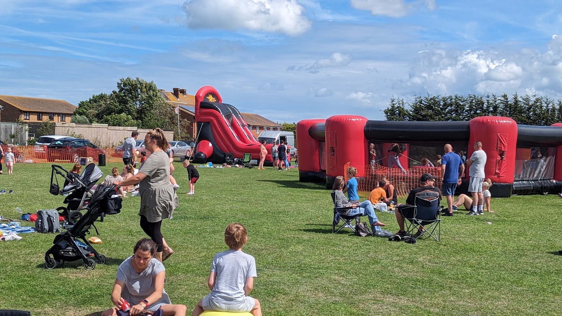 Mega Bounce Play Park
