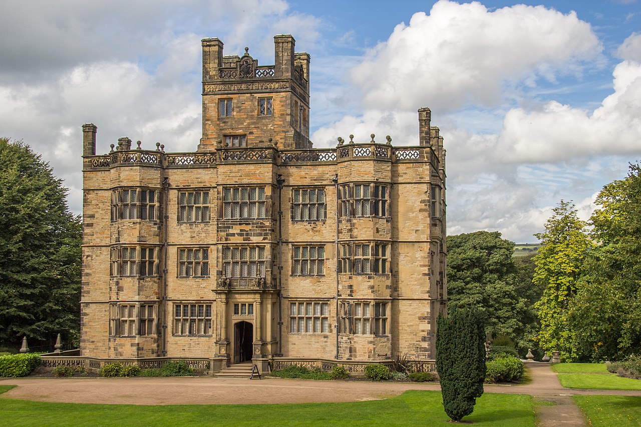 National Trust - Gawthorpe Hall