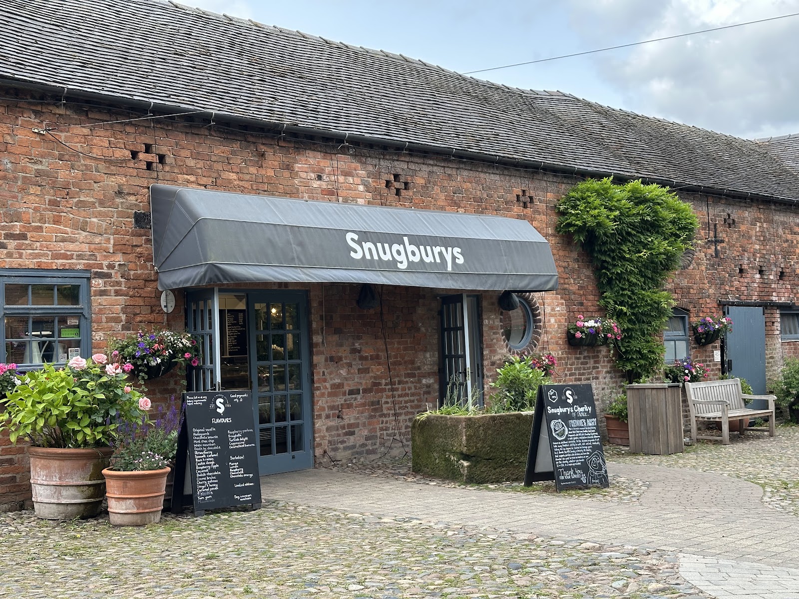 Snugburys