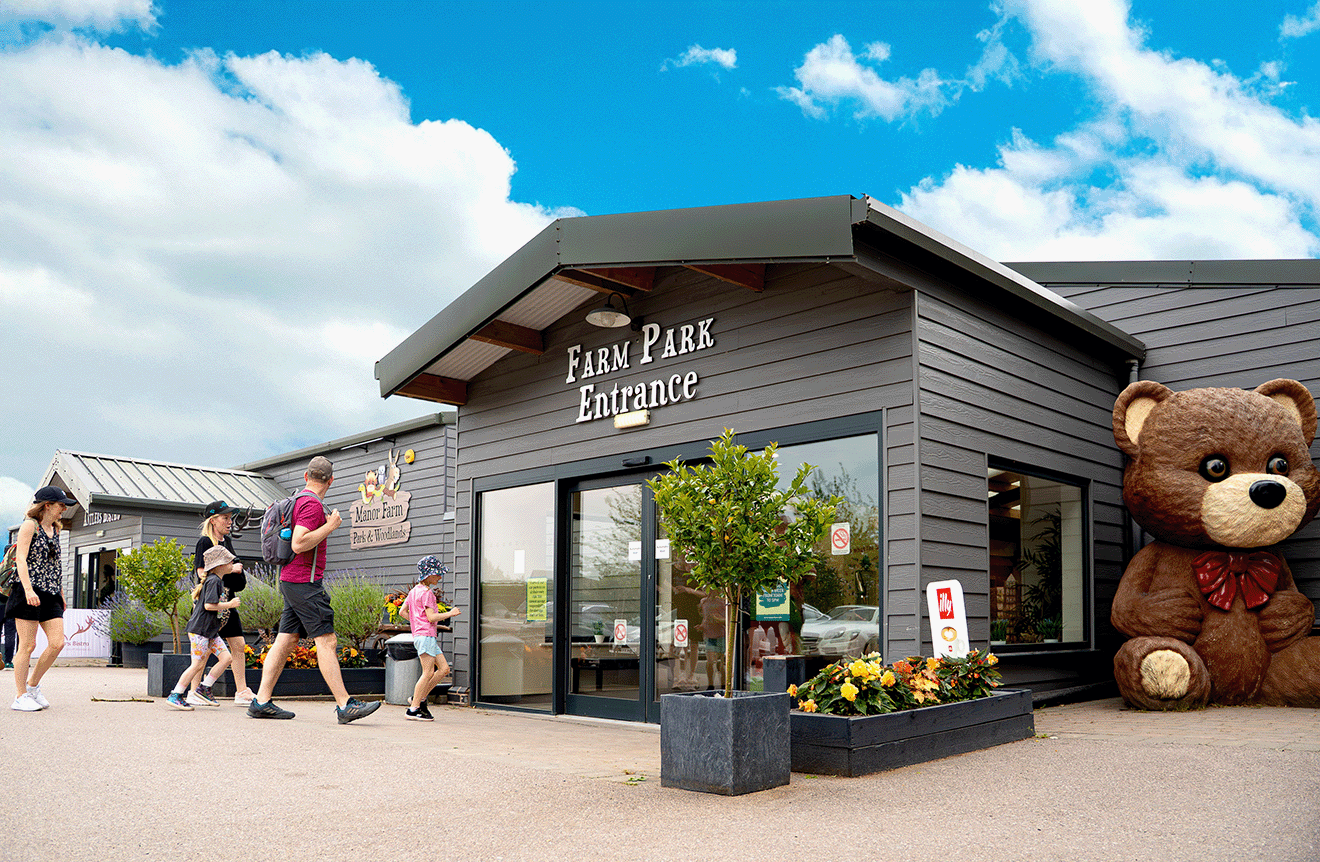 Manor Farm Park & Woodlands