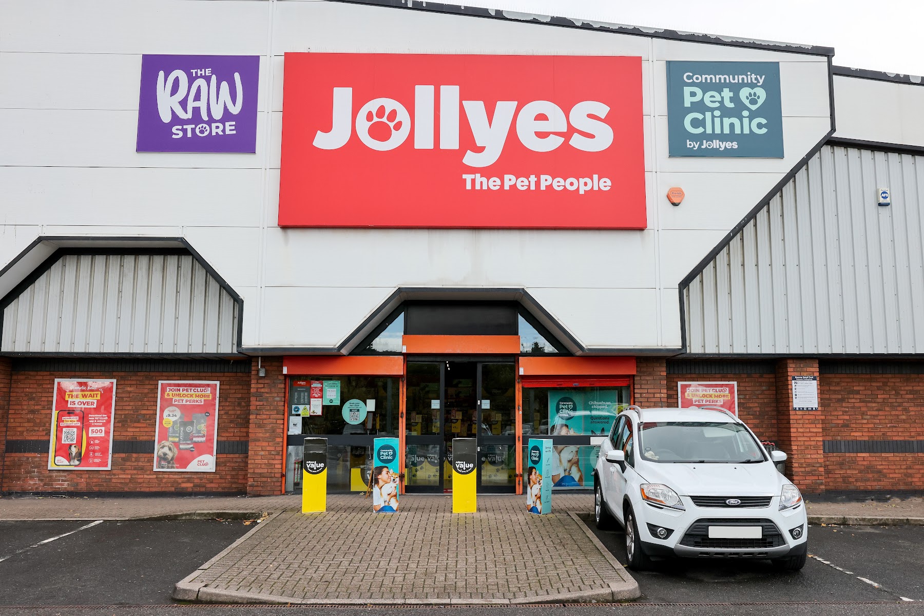 Jollyes - The Pet People Willenhall, Wolverhampton
