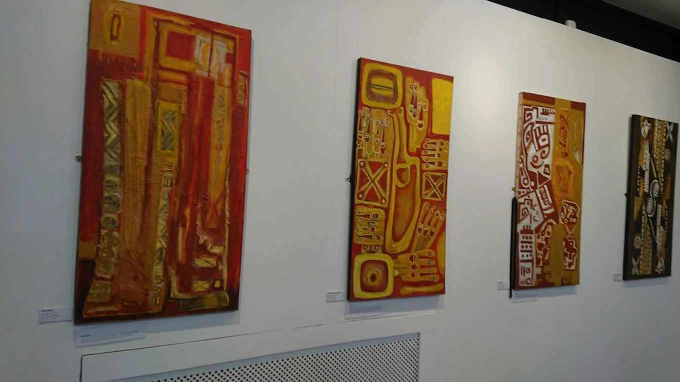 Chuck Gallery