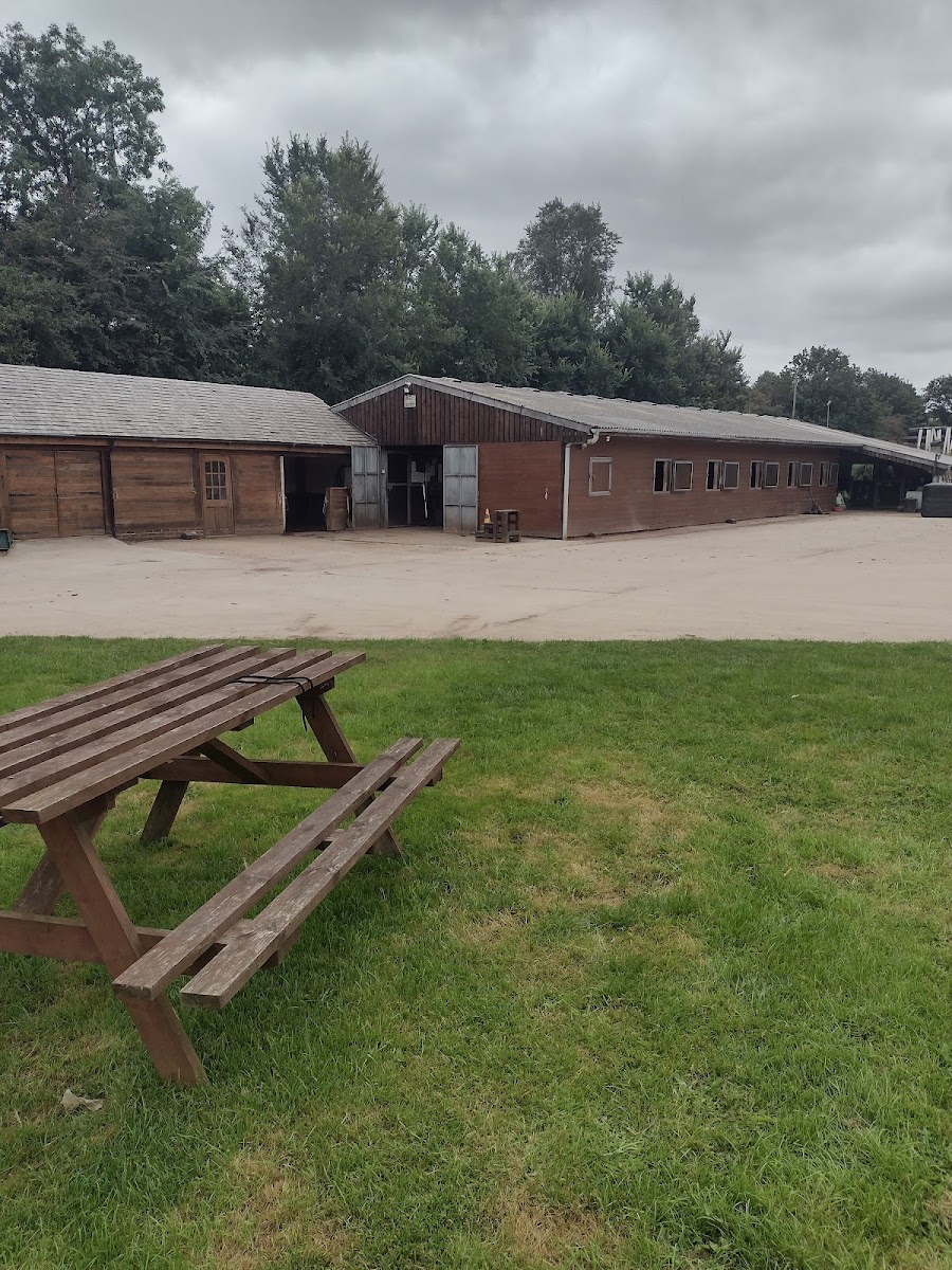 Fillongley livery yard