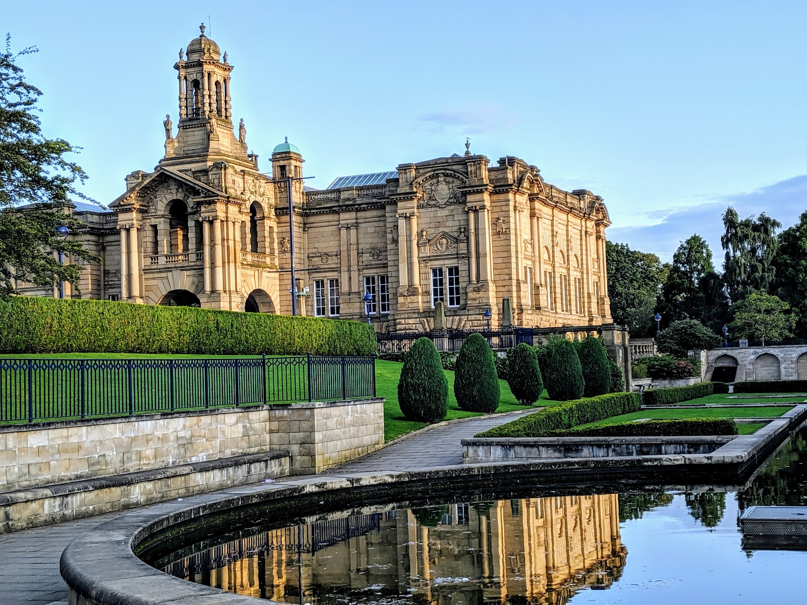 Cartwright Hall Gardens
