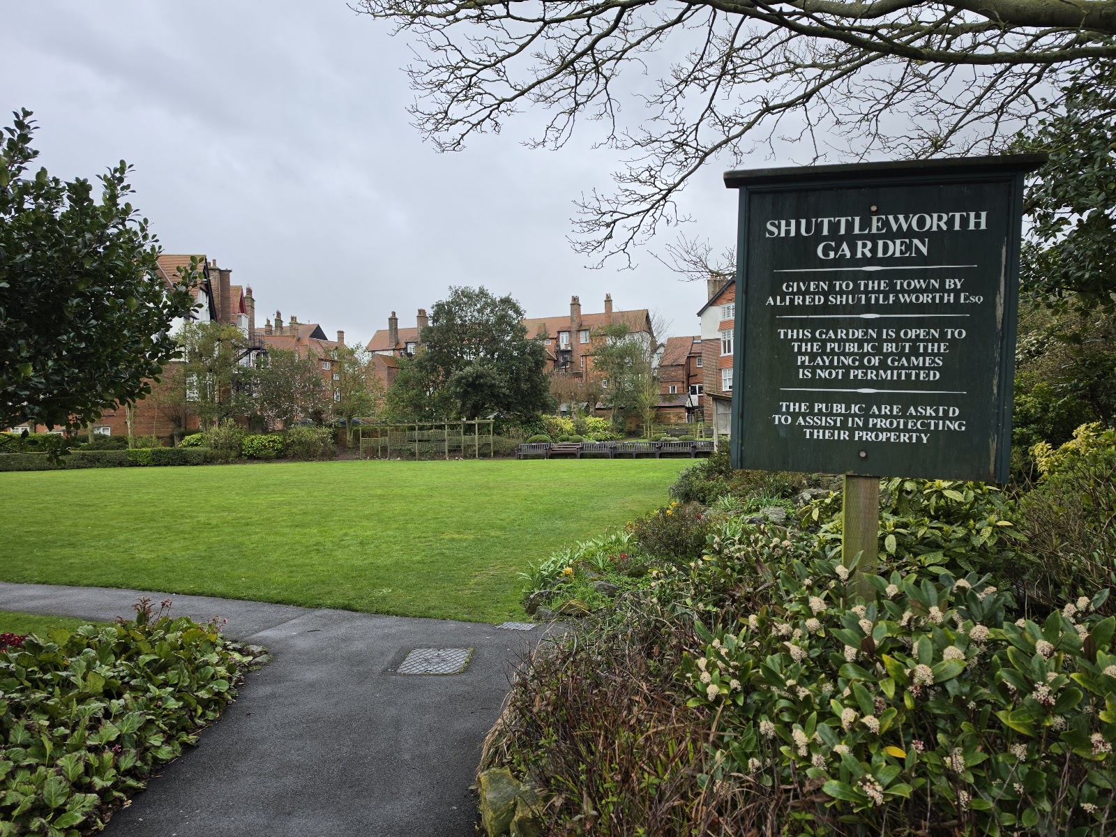 Shuttleworth Gardens
