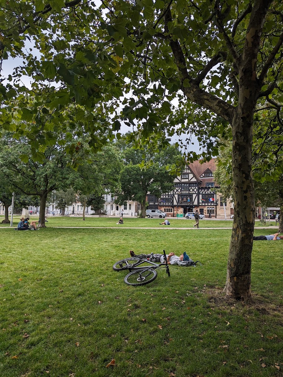 Victoria Gardens Brighton City Centre