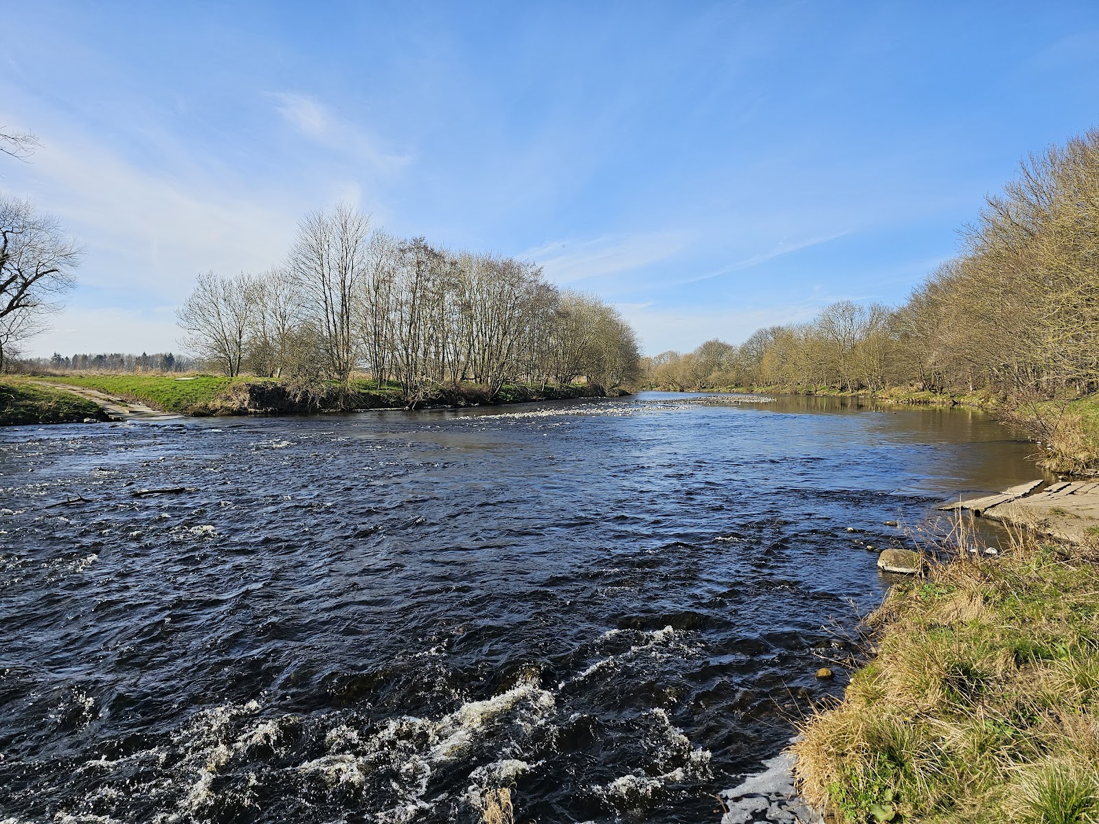 Low coniscliffe River walk-way