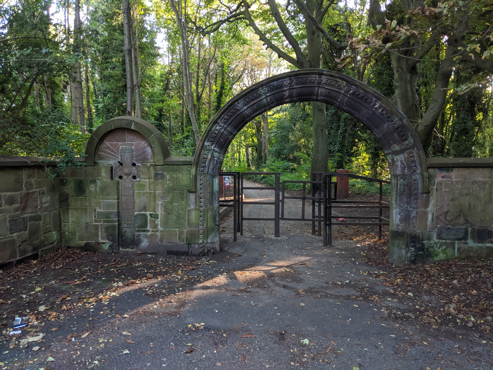 Priory Woods - Riverside Drive