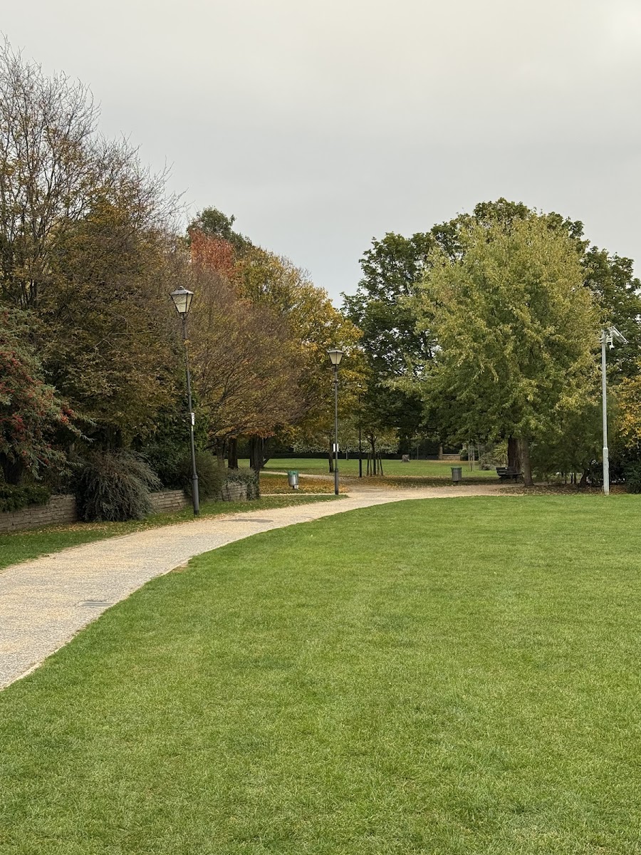 Furnivall Gardens