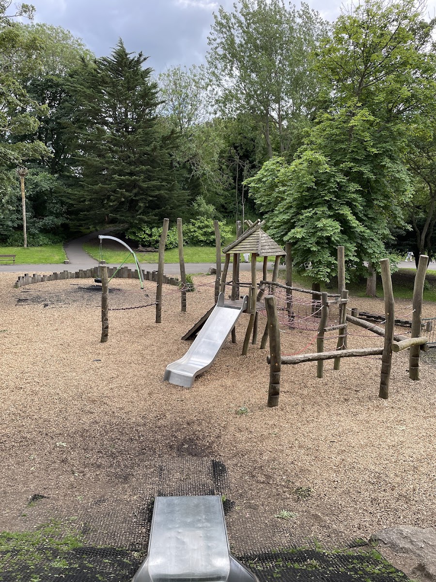 Barnes Park Play Area