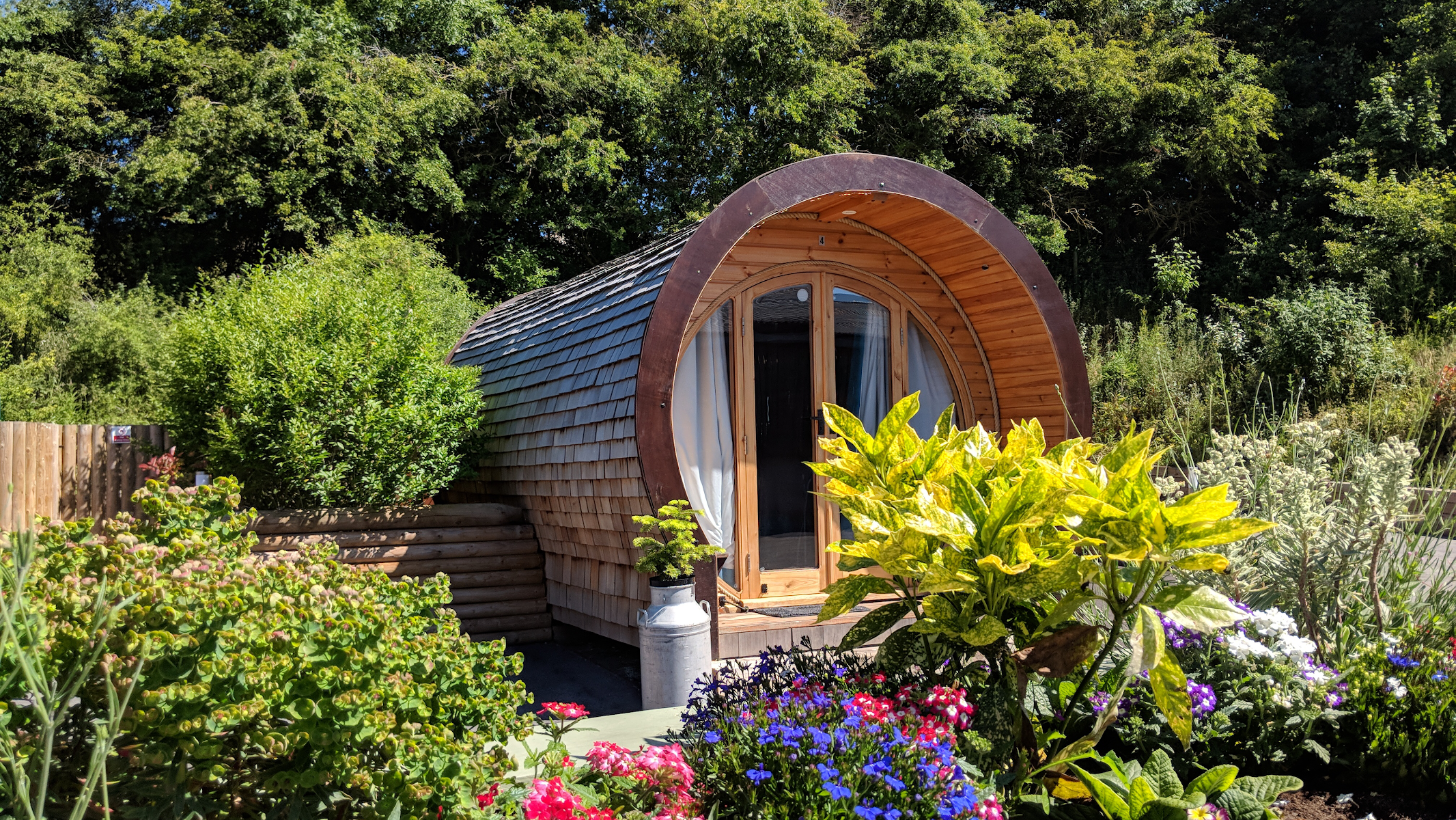 Knotlow Farm Caravan & Campsite, Glamping Pods & Indoor Arena