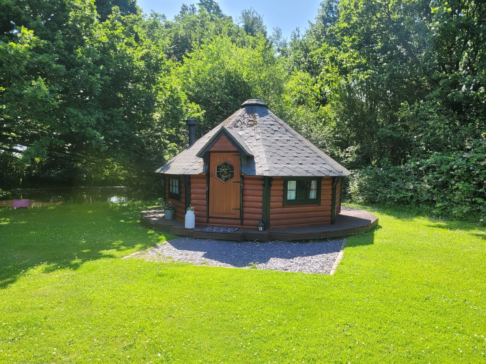 Willow Lake Retreat