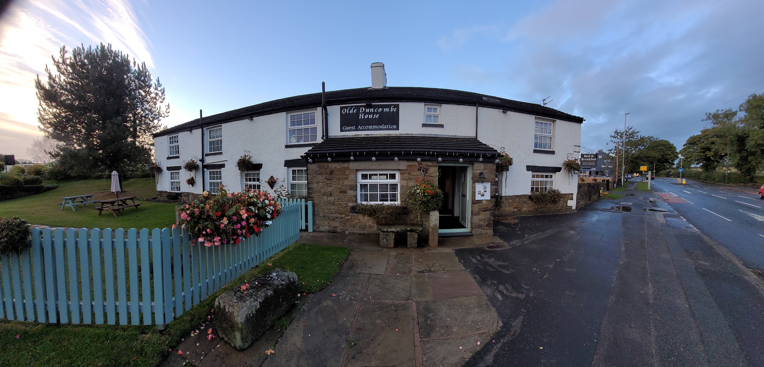 Olde Duncombe House