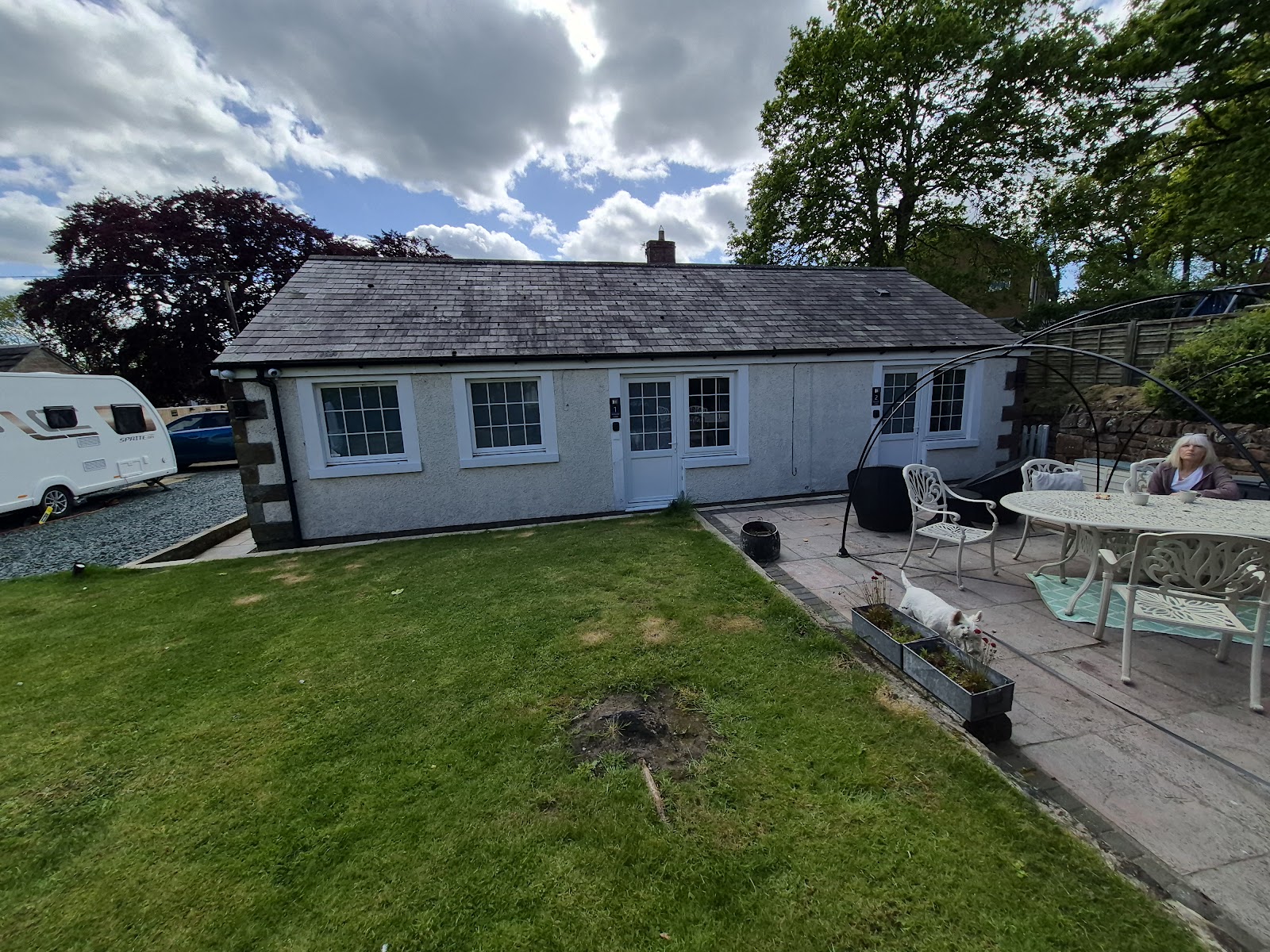 Hollyside Lodge B&B