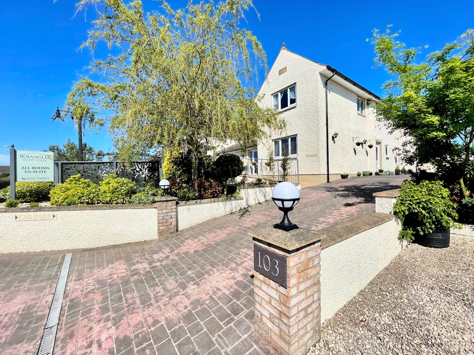Bojangles Guest House