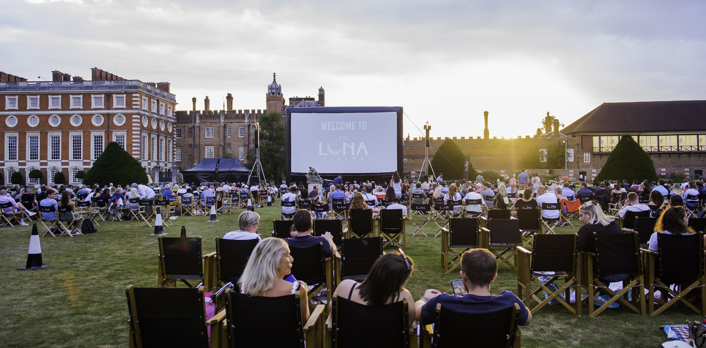 The Luna Cinema