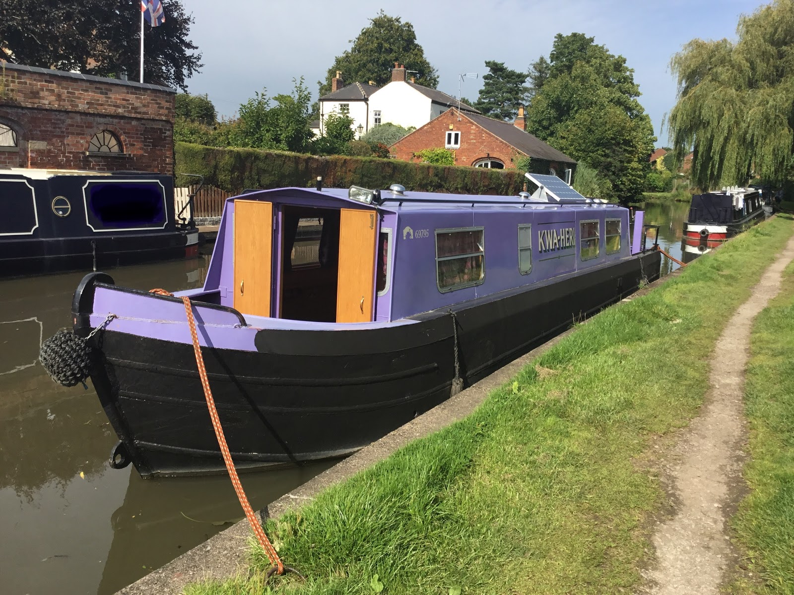 The Purple Boat Narrowboat Holiday Hire