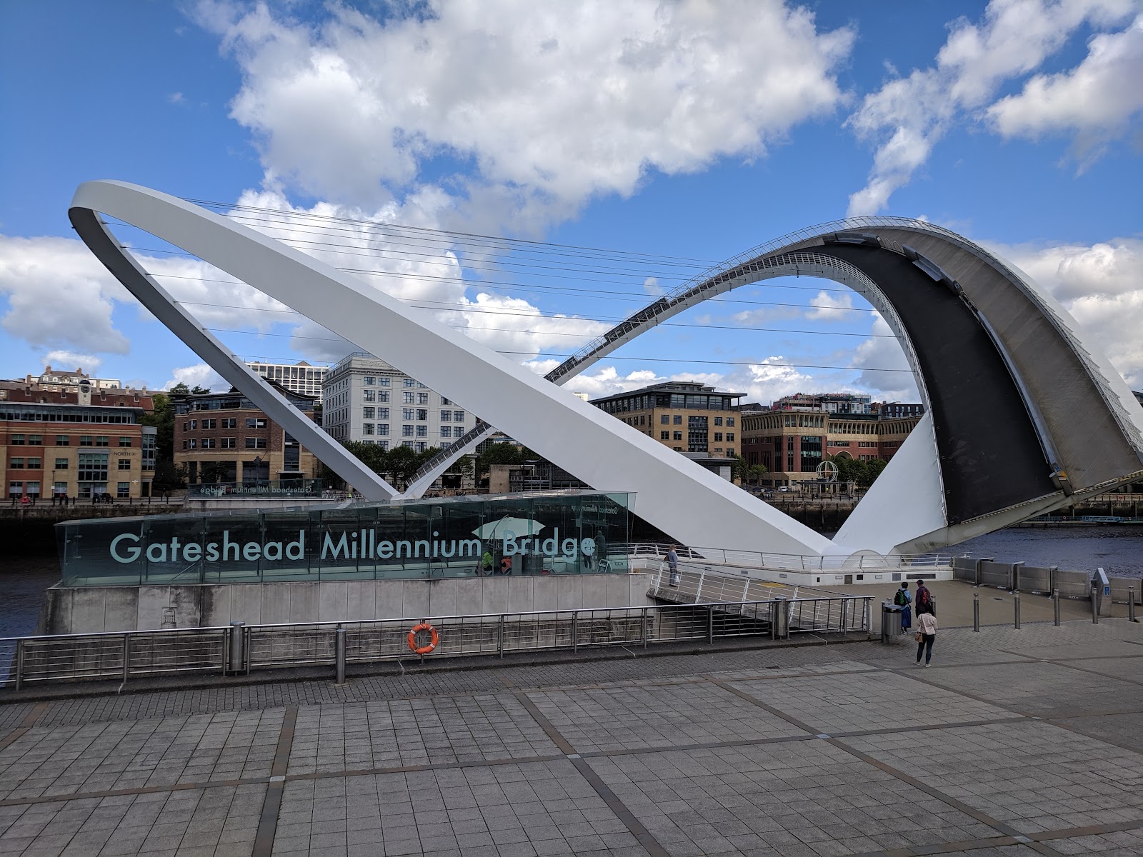 Gateshead Millennium Bridge