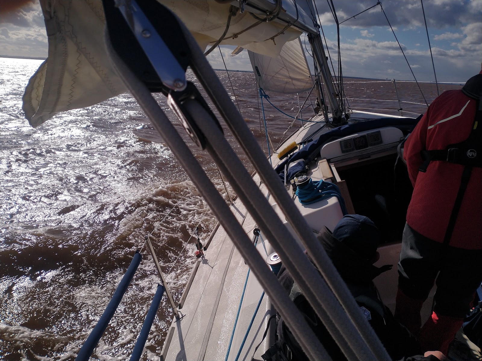 Fastack Sailing