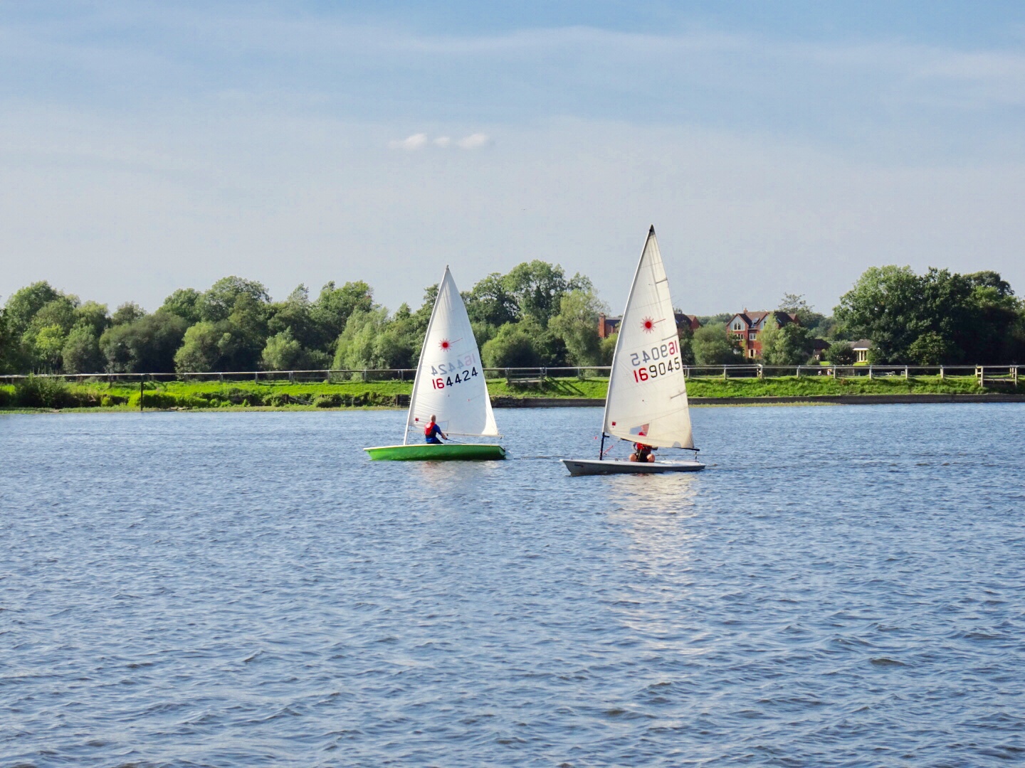 Earlswood Lakes Sailing Club