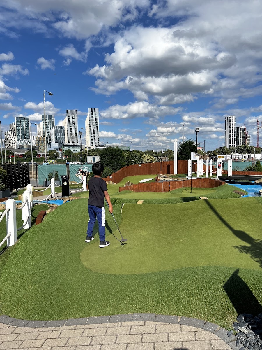 Crazy Putt London