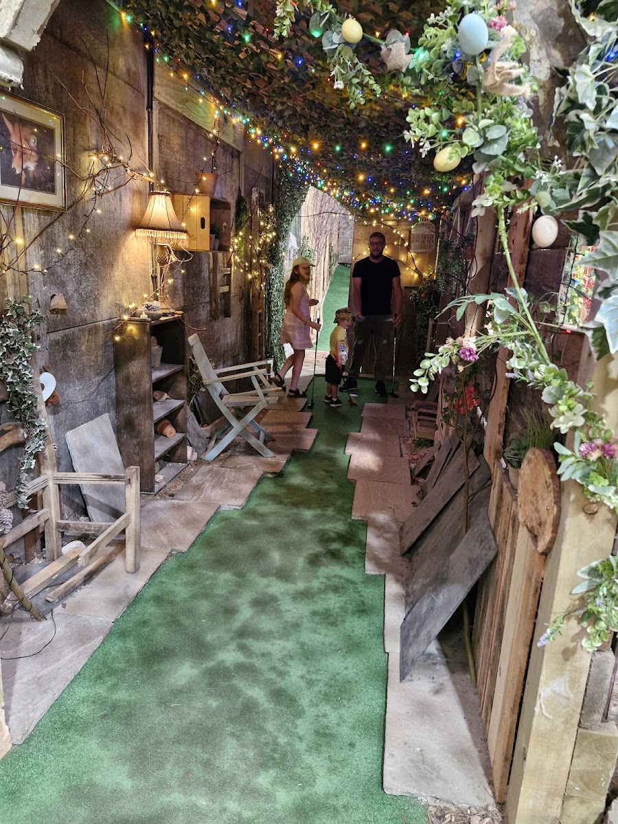 Crazy Golf at Greenlands